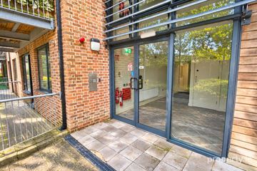 3 Block B, Stradbrook Apartments, Stradbally Road, Portlaoise, Co. Laois, R32D861 — photo 2
