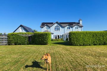Re-available Viking Lodge elevated sea views on 1 acre easy reach of Waterford & Wexford town. Annex & apartment double garage , Ballyhack, Co. Wexford, Y34EY76 — photo 3