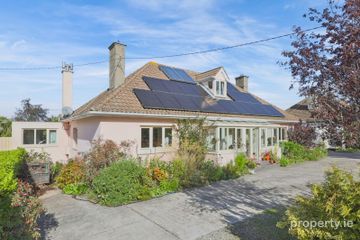 Turvey, Hillcrest Road, Sandyford, Dublin 18, D18W7R2