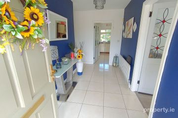 28 Parkroe Heights, Ardnacrusha, Parteen, Co. Clare, V94H7R8 — photo 2