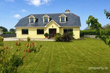 Corbally, Cummer, Carnoneen, Co. Galway, H54H985 — photo 2