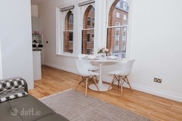 Apartment 2, 17 Fade Street, Dublin 2 — photo 3