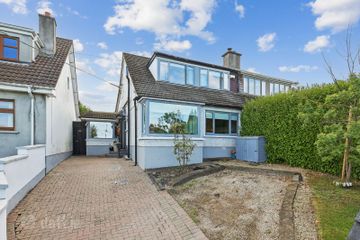61 Sweetmount Avenue, Dundrum, Dublin 14, D14YH98