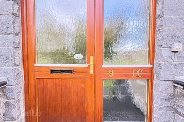 10 The Downs, Lakepoint Park, Mullingar, Co. Westmeath, N91F728 — photo 2