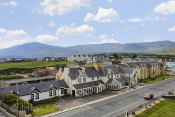 Ref 1189 - The Bayview Hotel, Main Street, Waterville, Co. Kerry, V23HW24 — photo 3