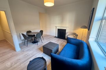 Two Bed Apartment Mountjoy Square , Dublin 1 — photo 3