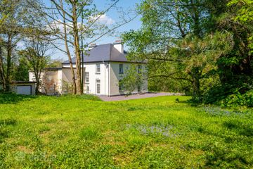 Lawn House, West End, Drimoleague, Co. Cork, P47K594 — photo 3