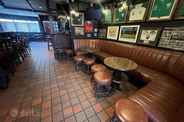 Reddan's Pub, Killaloe, Co. Clare, V94KWC8 — photo 2