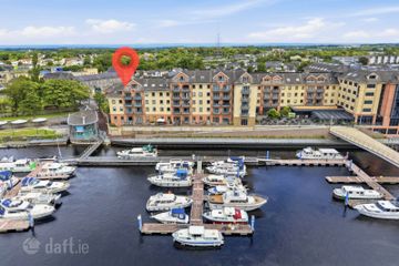 Apartment 2, Silver Quay, Northgate Street, Athlone, Co. Westmeath, N37D993 — photo 2