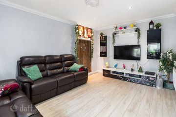 252 Castlecurragh Heath, Castlecurragh, Mulhuddart, Dublin 15, D15N2F1 — photo 3