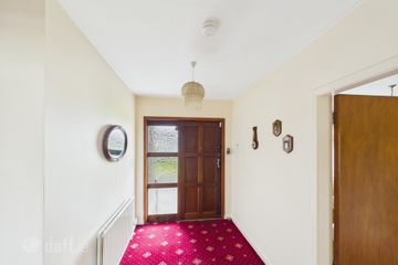 8 Oaklawn Drive, Nenagh, Co. Tipperary, E45CH61 — photo 3