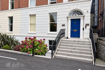 Garden Level, 31 Pembroke Road, Ballsbridge, Dublin 4 — photo 2