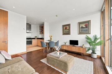 20 Longford House, Spencer Dock, Dublin 1, D01FH10 — photo 3