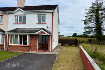 16 Cherryvale, Ballyhaunis, Ballyhaunis, Co. Mayo, F35CX82 — photo 2