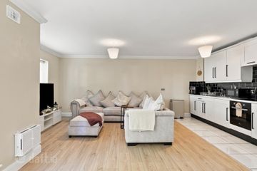14 The View, Larch Hill, Santry, Dublin 17, D17A487 — photo 3