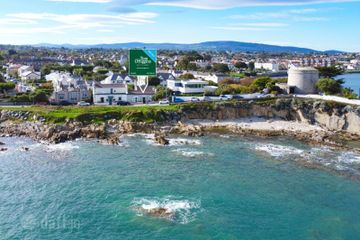 Windward, Sandycove Point, Sandycove, Co. Dublin, A96YD90 — photo 2