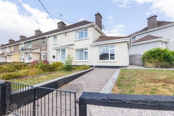 11 Lotabeg Terrace, Mayfield, Silversprings, Co. Cork, T23F9V6 — photo 2