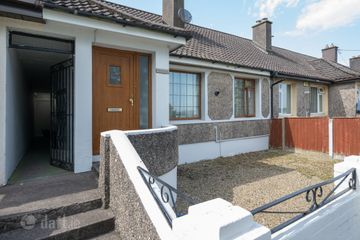 8 The Green, Tramore Road, Ballyphehane, Co. Cork, T12H5C1 — photo 3