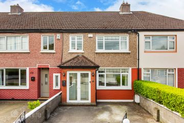25 Walkinstown Drive, Walkinstown, Dublin 12, D12 C2P6