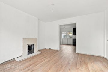 35 Sundale Avenue, Tallaght, Dublin 24, D24APY0 — photo 3