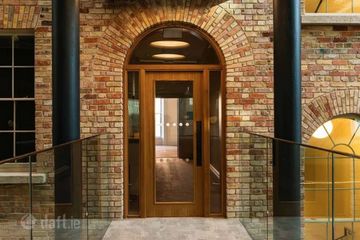 Hume Street House, 3-8 Hume Street, Stephen's Green, Dublin 2, Co. Dublin — photo 3