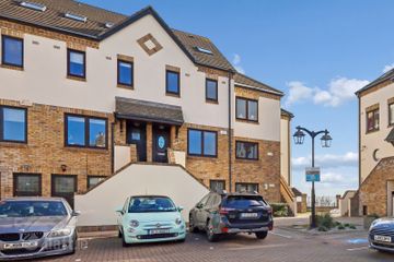 30 Marina Village, Malahide, Malahide, Co. Dublin — photo 3