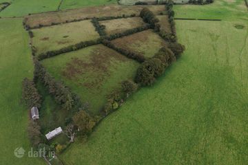 Derelict Residence & Granary On C. 28.02 Acres, Kilcar, Curraghboy, Co. Roscommon — photo 2
