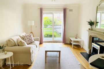 Apartment 83, Kerrymount, Castle Court, Kilgobbin Wood, Dublin 18 — photo 2