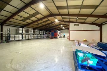 INSIDE - VIEW ONE 