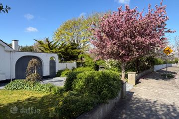 54 Carrickbrack Hill, Sutton, Sutton, Dublin 13, D13Y9N7 — photo 3