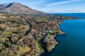 Berehaven Holiday Complex, Waterfall, Castletownbere, Co. Cork — photo 3