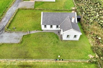 13 Trawmore Cottages, Keel, Achill, Co. Mayo, F28DA33 — photo 3