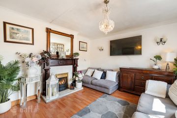 19 Mountain View Drive, Churchtown, Dublin 14, D14V327 — photo 3