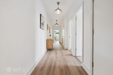 Apartment 10, Suttonfield Court, Suttonfield Park, Carrickmines, Dublin 18 — photo 2