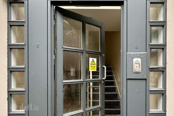 6 Sarsfield Quay Apartments, Liffey Street West, Arbour Hill, Dublin 7 — photo 2