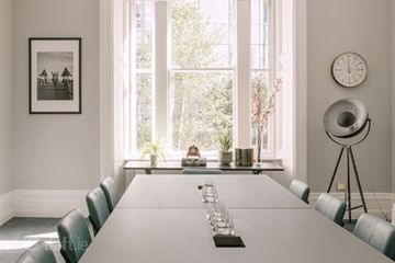 Serviced Office to let Dublin 2 