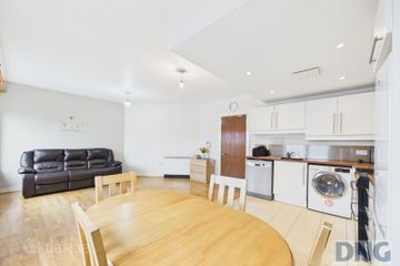 Apt. 98 Station House, MacDonagh Junction, Kilkenny City, Co. Kilkenny, R95T927 — photo 3