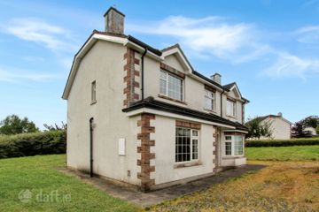 14 Oisin Vale, Emyvale, Co. Monaghan, H18WN70 — photo 2