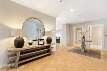 3 - Bedroom Apartment, Woodlands Grove , Blackrock, Co. Dublin — photo 3
