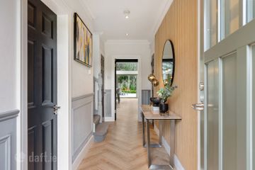 23 Brighton Place, Foxrock, Dublin 18, D18P2N9 — photo 2