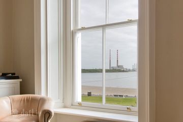 Apt 11, 115 Strand Road, Sandymount, Dublin 4, D04 HK33 — photo 2