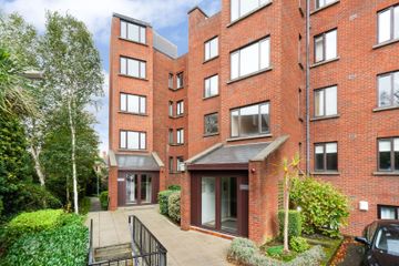 Apartment 56, Crescent House, The Crescent, Dublin 3, D03T5R4 — photo 3