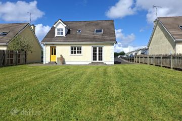 63 White Maples, Church Road, Bundoran, Co. Donegal, F94H797 — photo 3