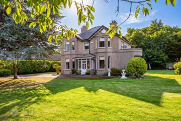 Corona, 139 Dublin Road, Sutton, Dublin 13, D13P2C8