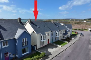 Moorhen, 19 Mariner's Cove, Baltimore, Co. Cork, P81YC92 — photo 3