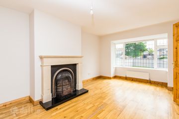56 Castle Manor, Racecourse Road, Roscommon, F42W244 — photo 3