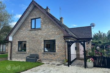 20a Renville Village, Renville, Oranmore, Co. Galway, H91E8DF — photo 2