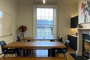 Serviced Office, Mount Street Dublin 2 to let 
