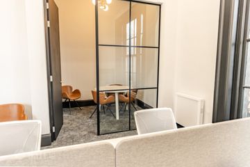 Managed Office space Dublin 2 to let  