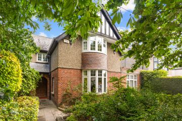 2 Wilfield Park, Sandymount, Dublin 4, D04E446